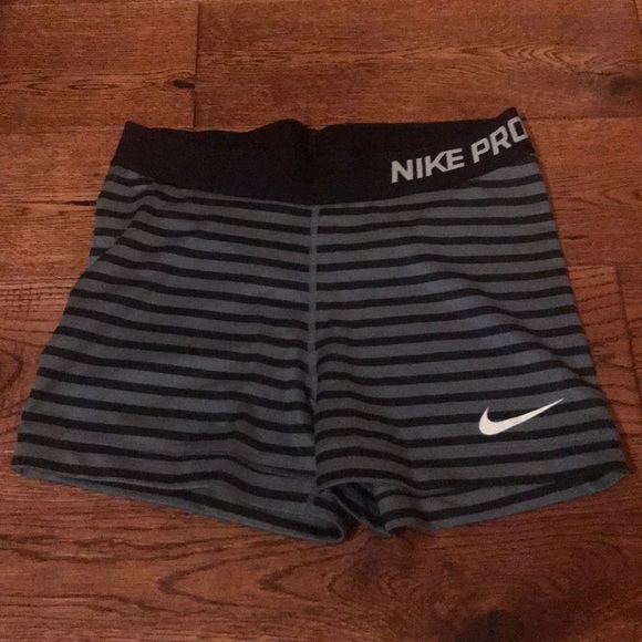 Nike Pants - Nike Pro Spandex Shorts